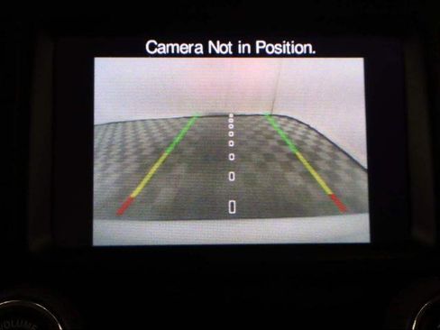 Used 2018 Jeep Renegade Sport w/ Power & Air Group image 12