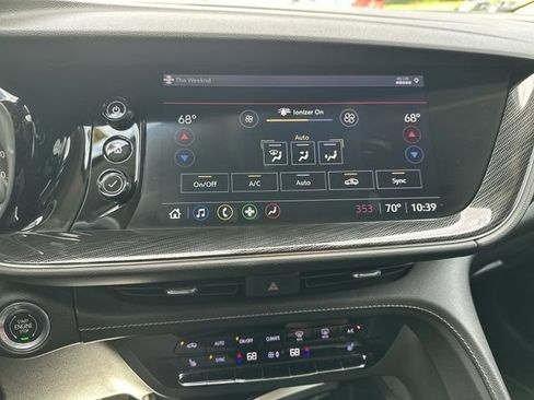Used 2021 Buick Envision Essence AWD/4WD image 19
