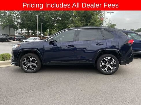 Used 2025 Toyota RAV4 XSE w/ Premium Package AWD/4WD image 3