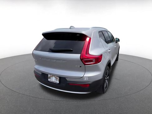 Used 2024 Volvo XC40 B5 Core AWD/4WD image 15
