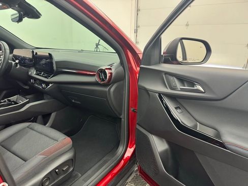 Used 2025 Chevrolet Equinox RS w/ Safety and Technology Package image 35