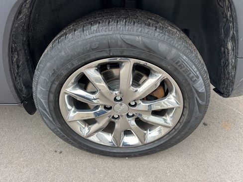 Used 2017 Jeep Cherokee Limited image 9