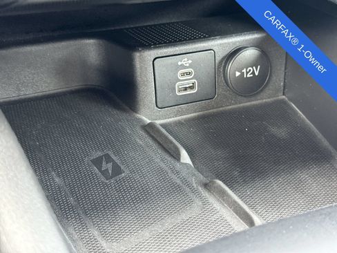 Used 2025 Ford Escape Platinum AWD/4WD image 35