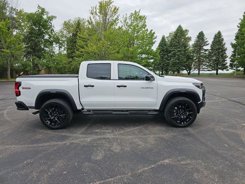 Used 2023 Chevrolet Colorado Trail Boss w/ Advanced Trailering Package AWD/4WD image 7