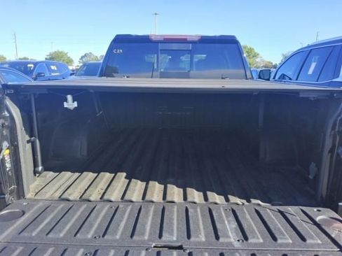 Used 2023 GMC Sierra 1500 SLT w/ SLT Premium Plus Package image 9