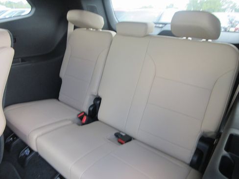 New 2026 Buick Enclave Preferred image 16