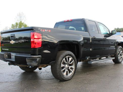 Used 2018 Chevrolet Silverado 1500 Custom w/ Custom Value Package image 4
