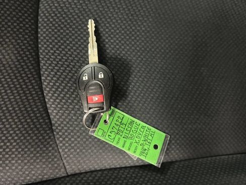 Used 2013 Nissan Rogue S AWD/4WD image 33