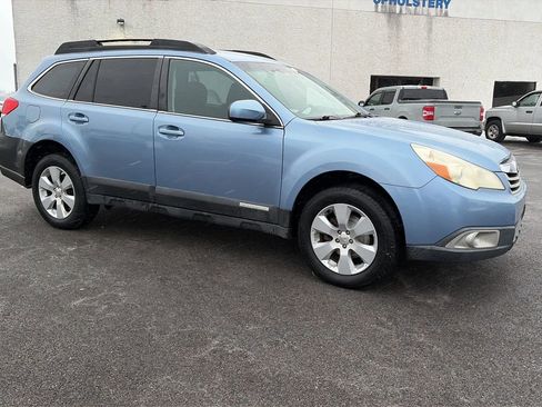 Used 2011 Subaru Outback 2.5i Premium w/ All-Weather Pkg image 7
