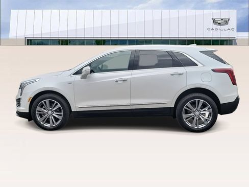 Used 2026 Cadillac XT5 Premium Luxury w/ Driver Assist Package FWD image 5