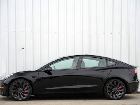 Used 2022 Tesla Model 3 Performance image 9