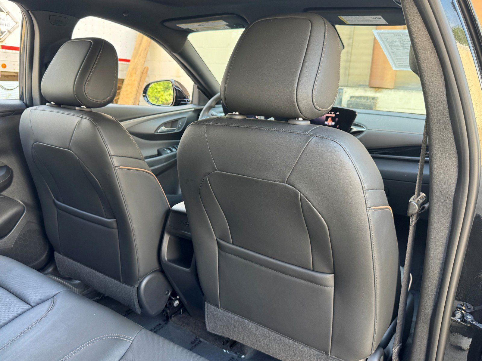 Used 2024 Buick Envista Avenir FWD image 33
