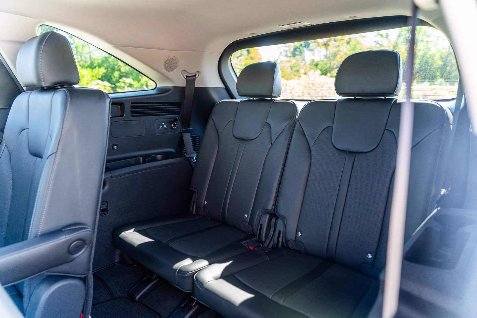 Used 2026 Kia Sorento EX w/ EX Premium Package FWD image 18
