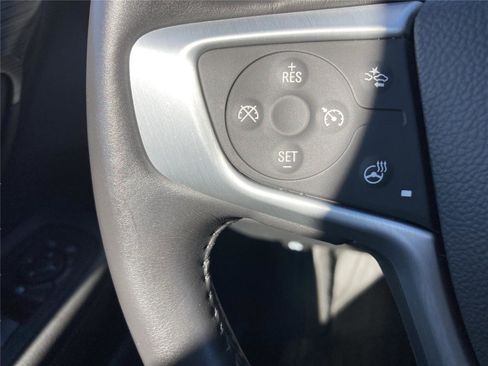 Used 2022 GMC Terrain SLT w/ Infotainment Package II image 18