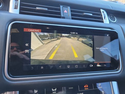 Used 2019 Land Rover Range Rover Sport HSE Dynamic image 24