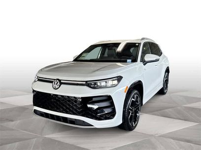 New 2025 Volkswagen Tiguan SEL R-Line