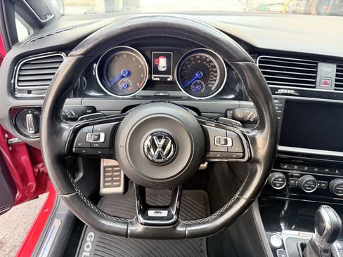Used 2016 Volkswagen Golf 4-Door image 15