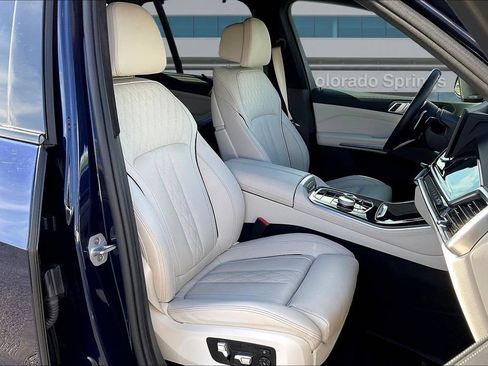 Used 2025 BMW X5 xDrive40i w/ Executive Package AWD/4WD image 28