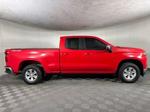 Used 2021 Chevrolet Silverado 1500 LT AWD/4WD image 4