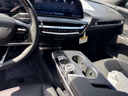 New 2026 Cadillac Lyriq Luxury w/ LPO, Floor Liner Package RWD image 27