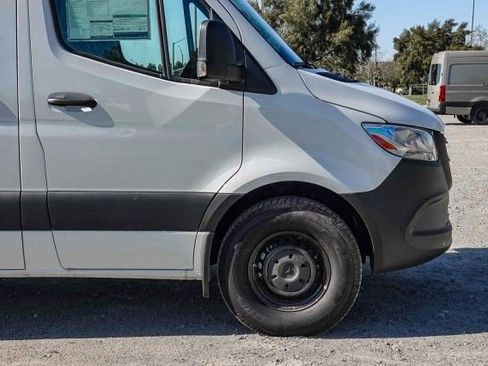 New 2025 Mercedes-Benz Sprinter 2500 image 9