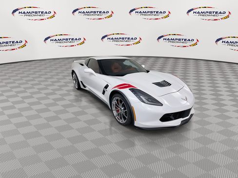 Used 2017 Chevrolet Corvette Grand Sport image 2