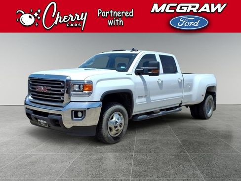 Used 2016 GMC Sierra 3500 SLE w/ SLE Preferred Package AWD/4WD image 1