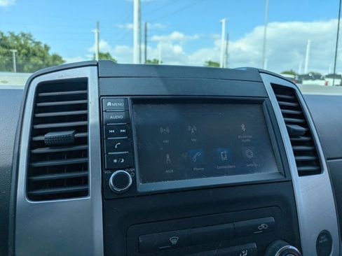 Used 2020 Nissan Frontier SV w/ SV Utility Package image 29