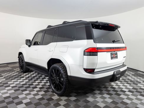 Used 2026 Lexus GX 550 image 4