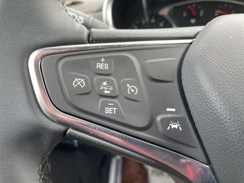 Used 2024 Chevrolet Equinox LT w/ LPO, Floor Liner Package FWD image 18