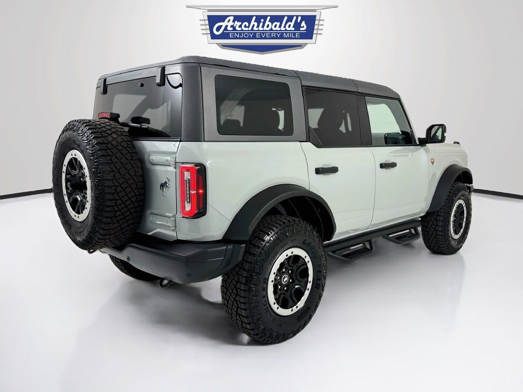 Used 2022 Ford Bronco Badlands AWD/4WD image 8