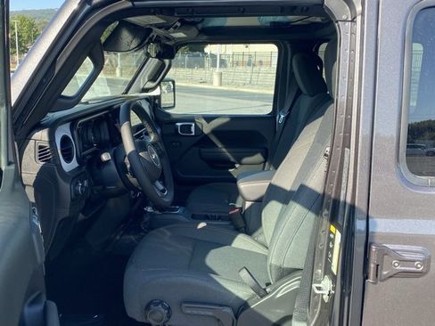 New 2025 Jeep Wrangler Sport S image 15