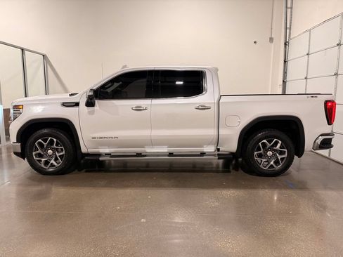 Used 2024 GMC Sierra 1500 SLT AWD/4WD image 8