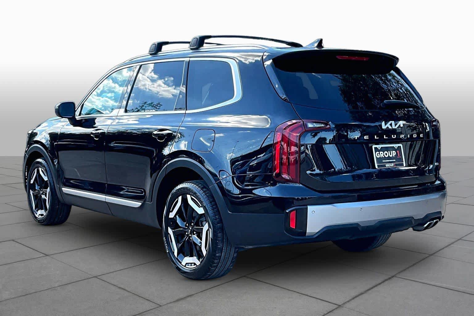 Used 2025 Kia Telluride S AWD/4WD image 12