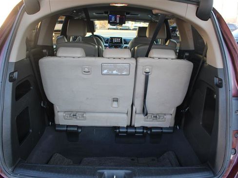 Used 2021 Honda Odyssey Touring image 23