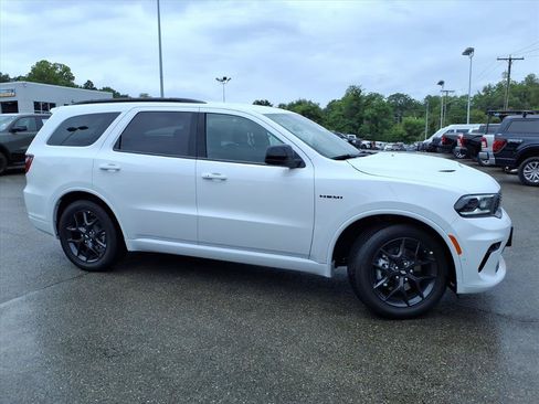 New 2026 Dodge Durango GT w/ Blacktop Package AWD/4WD image 3