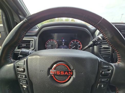 Used 2024 Nissan Titan PRO-4X image 25