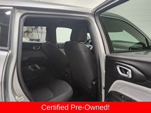 Certified 2023 Jeep Compass Sport image 32