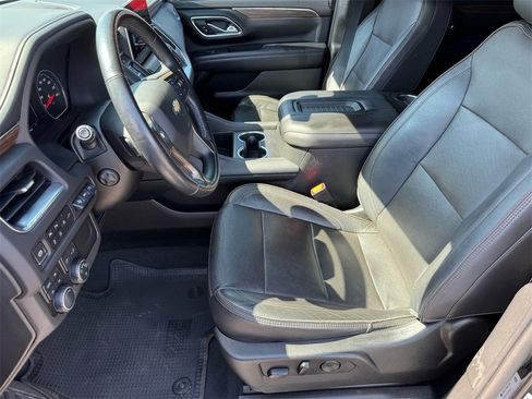 Used 2021 Chevrolet Tahoe High Country image 11