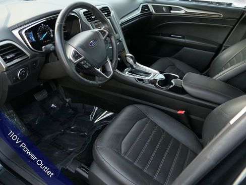 Used 2014 Ford Fusion SE w/ Equipment Group 502A FWD image 13