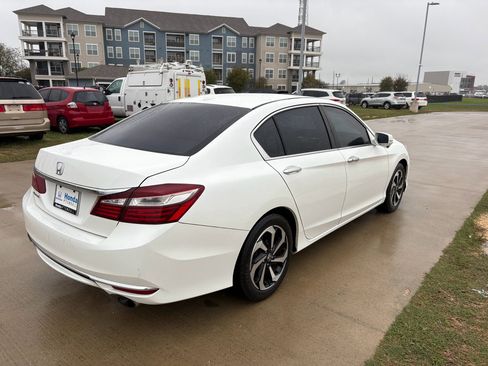 Used 2017 Honda Accord EX-L image 8