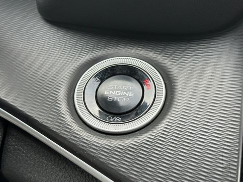 Certified 2024 Jeep Grand Cherokee L Laredo image 23