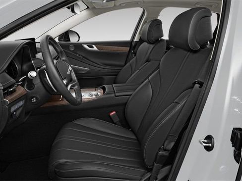 Used 2025 Genesis G80 2.5T Sport Prestige image 10