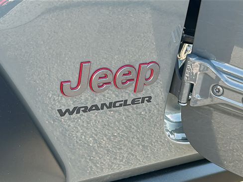 Used 2020 Jeep Wrangler Rubicon w/ Cold Weather Group AWD/4WD image 28