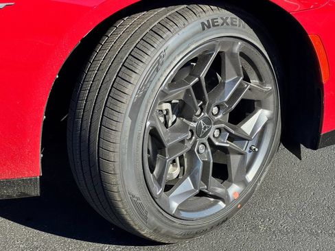 New 2026 Dodge Charger R/T w/ Blacktop Package AWD/4WD image 9