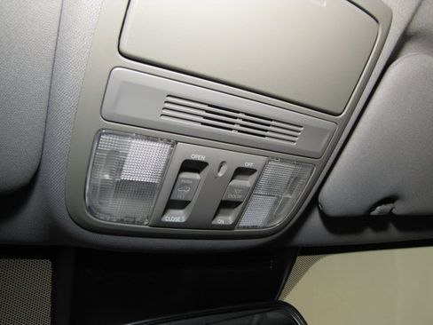 Used 2020 Honda CR-V EX image 8