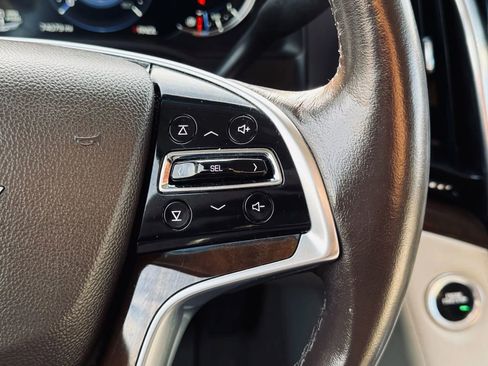 Used 2017 Cadillac Escalade Premium Luxury image 12