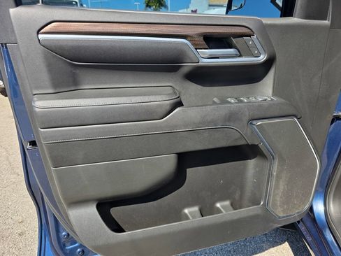 Used 2023 Chevrolet Silverado 1500 RST AWD/4WD image 13