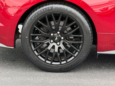 Used 2019 Ford Mustang GT Premium w/ GT Performance Package RWD image 9