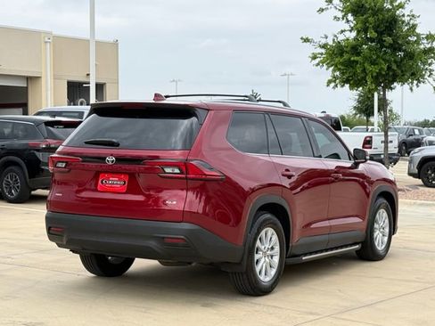 Used 2026 Toyota Grand Highlander AWD image 4